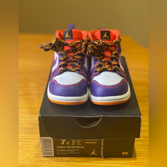 Jordan Retro 1 High BT - Picture 3 of 7